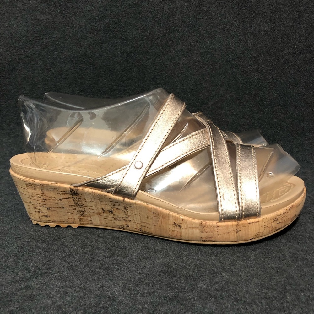 Crocs A Leigh Cross Strap Wedge Shoes Sandals Champagne Leather Women’s Size 10